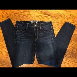 Woman’s American Eagle Outfitters Jeans 8 regular